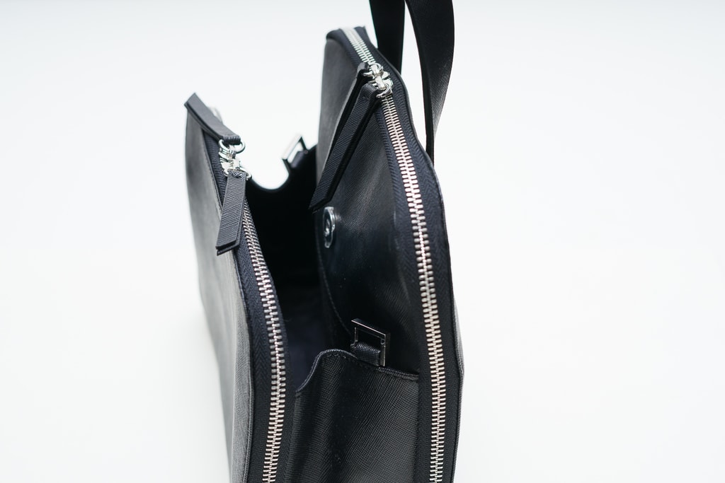 Vintage Guy Laroche Paris Handbag Leather With Plaid 