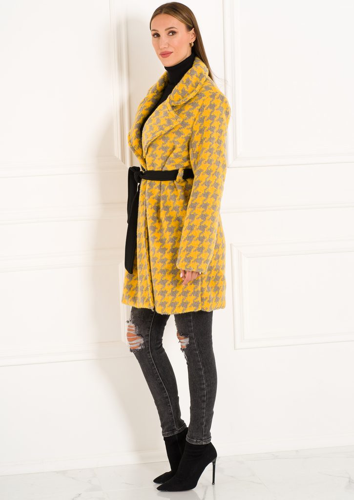 Dámský kabát žluto-šedý vzorovaný s páskem - Glamorous by Glam - Kabáty -  Dámské oblečení - GLAM, protože chci být odlišná!
