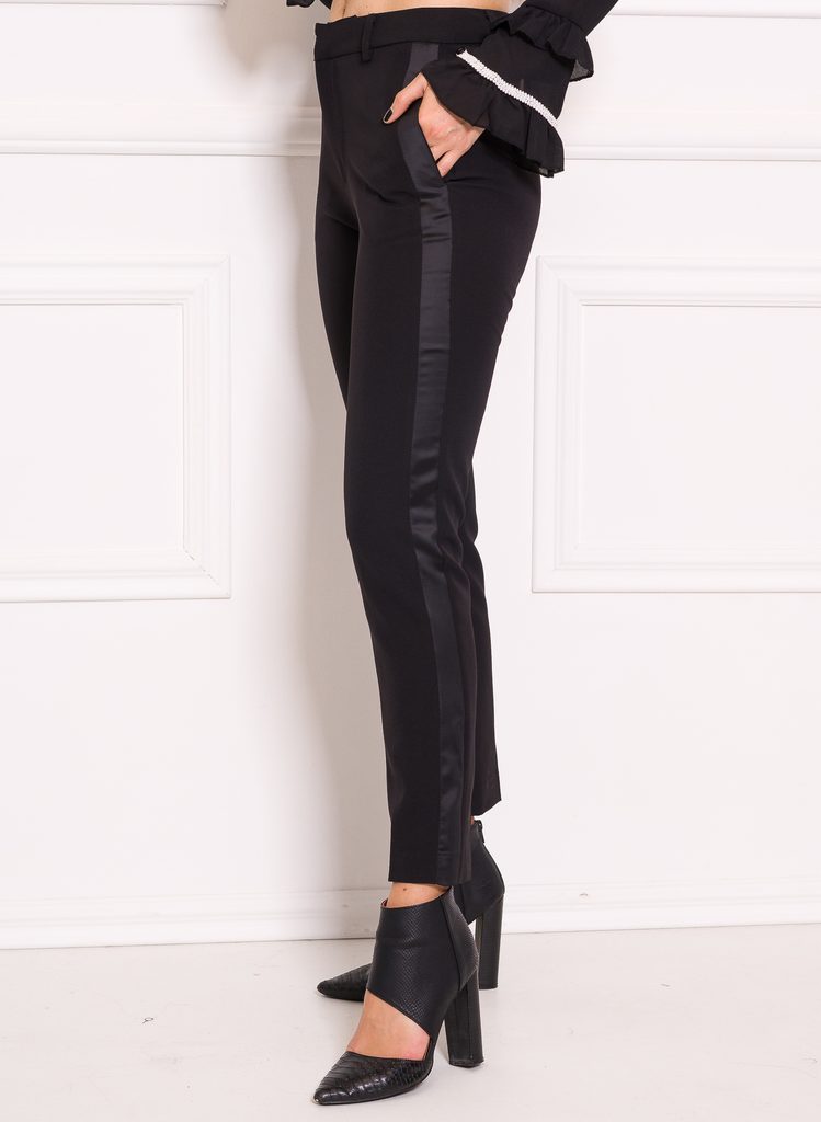 Dámské společenské kalhoty s lampasy - černá - Due Linee - Jeany a kalhoty  - Dámské oblečení - GLAM, protože chci být odlišná!