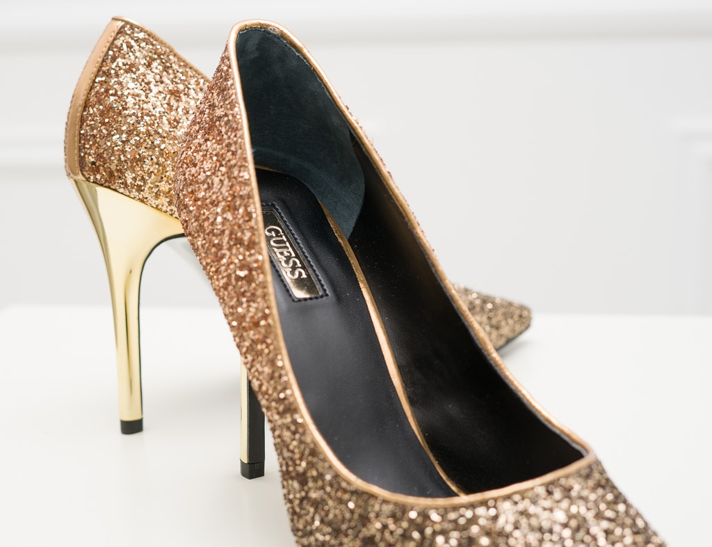Glamadise - Italian fashion paradise - High heels Guess - Gold - Guess -  Last chance - Pumps, Women's Shoes - Glamadise - italian fashion paradise