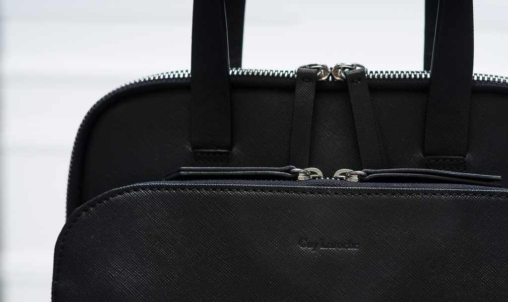 Glamadise - Italian fashion paradise - Real leather handbag Guy