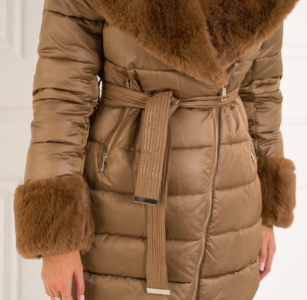Dámská bunda s kožešinovým límcem a rukávy camel - Due Linee - Poslední  kusy - Zimní bundy, Dámské oblečení - GLAM, protože chci být odlišná!