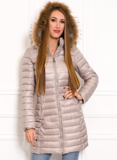 Jednoduchá dámska zimná bunda s pravou kožušinou béžová - Due Linee -  Poslední kusy - Zimné bundy, Dámske oblečenie - GLAM, protože chci být  odlišná! - Glamadise.sk