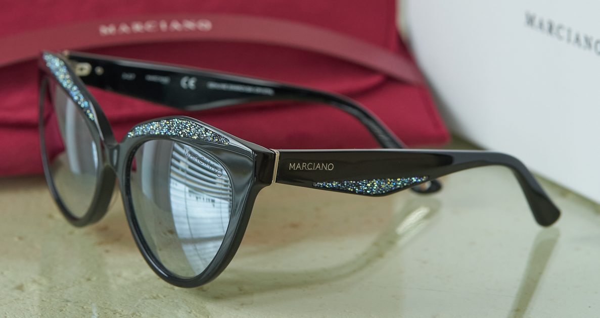 Glamadise - Italian fashion paradise - Sunglasses Guess by Marciano - Black  - Guess by Marciano - Women's sunglasses - Accessories - Glamadise -  italian fashion paradise