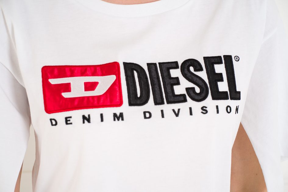 Dámské bílé tričko Diesel - DIESEL - Topy a halenky - Dámské oblečení -  GLAM, protože chci být odlišná!