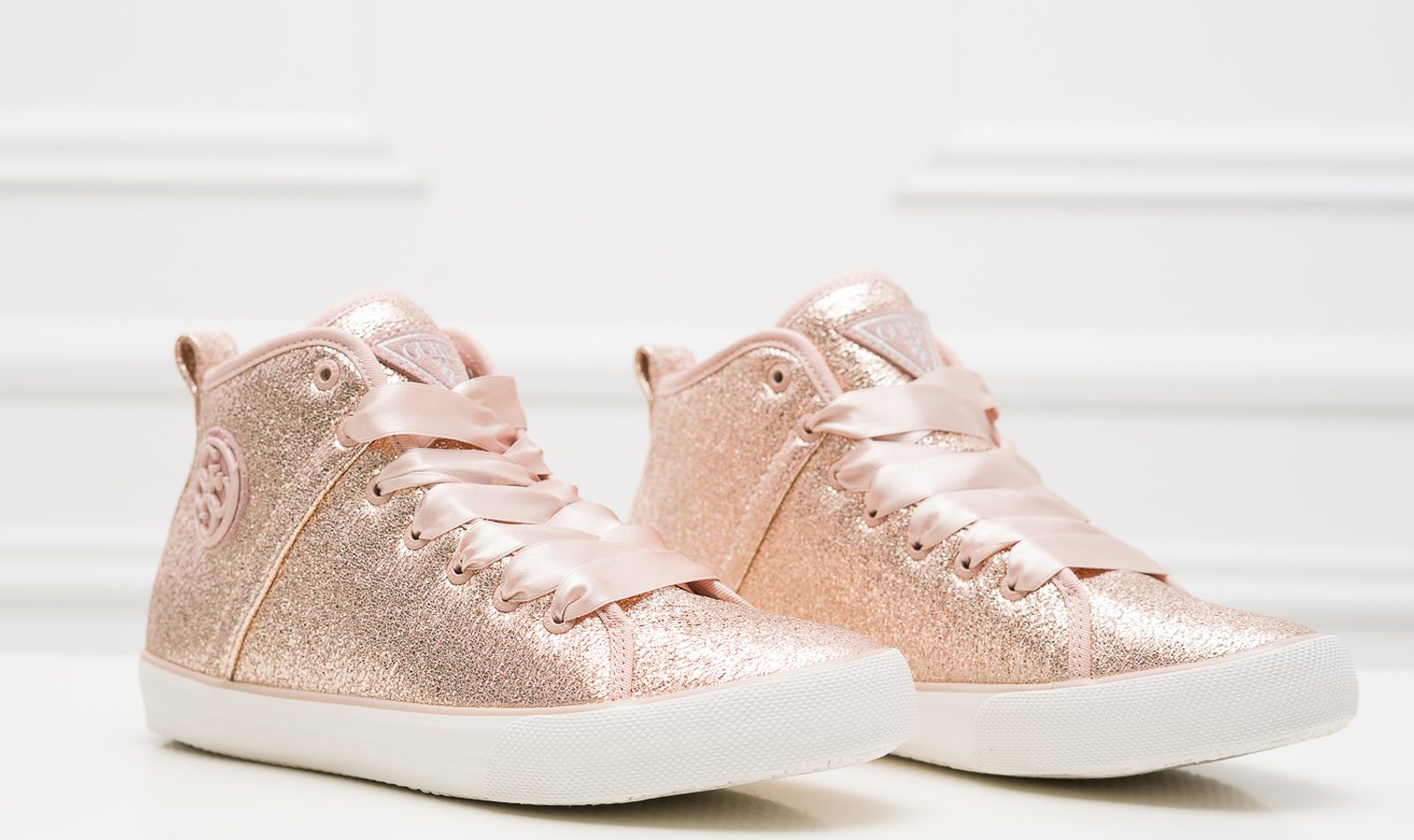 Glamadise Italian fashion paradise Women's sneakers Guess