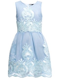 Dámské elegantní šaty s vyšitým motivem - světle modrá