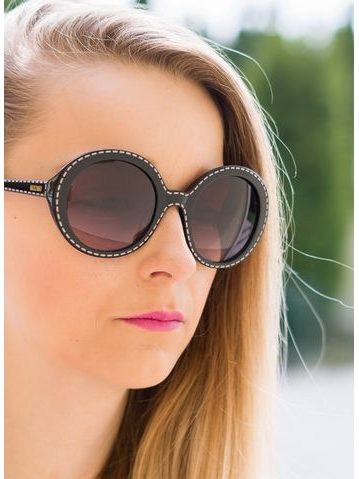 Moschino slnečné okuliare čierno korytnačej