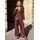 Costum damă burgundy cu cataramă aurie -