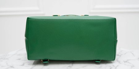 Dámsky kožený batoh na patenty razený - zelená -
