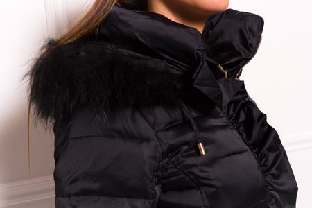 Damska kurtka zimowa z prawdziwym lisem Glamorous by GLAM - czarny -