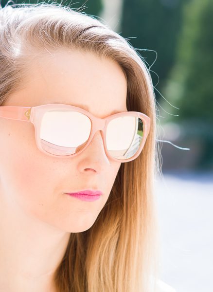 Damskie okulary przeciwsłoneczne Guess - różowy -