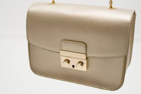 Geantă din piele crossbody pentru femei Glamorous by GLAM - Auriu -