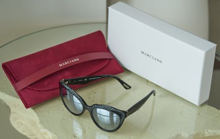 Damskie okulary przeciwsłoneczne Guess by Marciano - czarny -