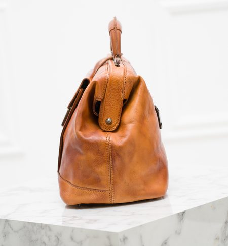 Dámska kožená kabelka do ruky s vreckom - hnedá -