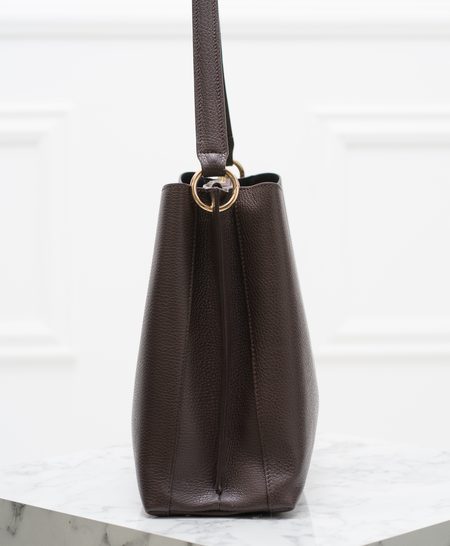 Dámská kožená kabelka se zlatými detaily - tmavě hnědá -