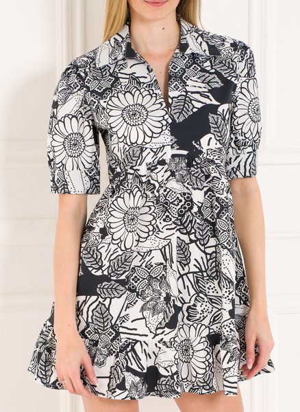 Dámske krátke šaty s motívom kvetín čierno - biela -