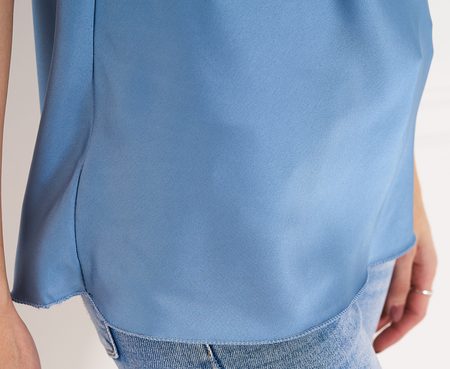Dámské jednobarevné lesklé tílko - světle modrá -