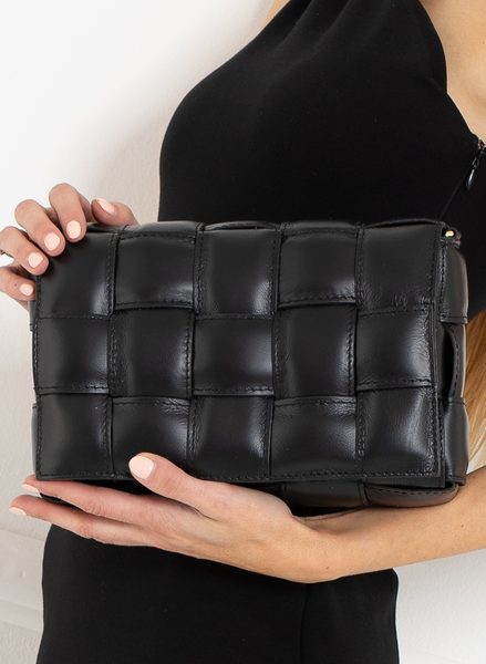 Kožená crossbody kabelka / psaníčko proplétané - černá -