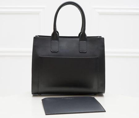 Černá dámská kabelka do ruky s kapsičkou -