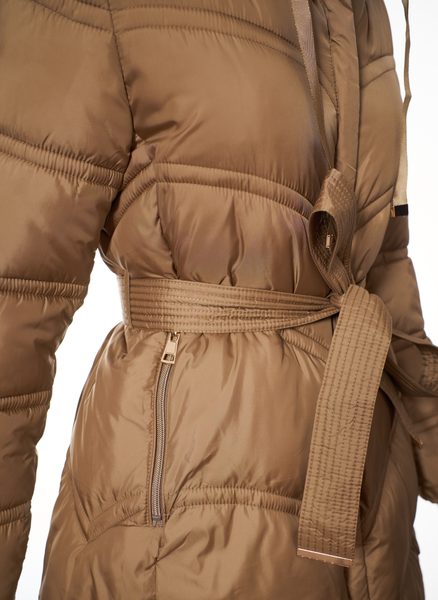 Női steppelt télikabát övvel, karamell -