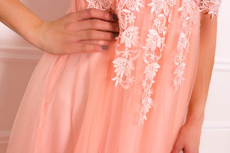 Společenské luxusní dlouhé šaty s rukávkem - světle růžová -