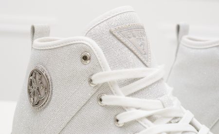 Guess dámské tenisky strieborné -