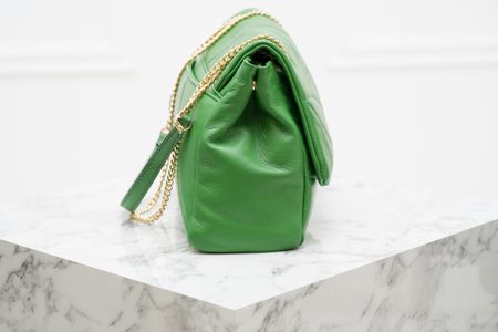 Dámská kožená kabelka prošívaná s řetízkem - zelená -