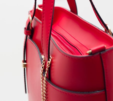 Dámská kožená kabelka s jednou přezkou na straně matná - červená -