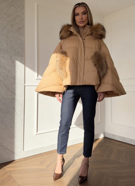 Poncho de puf pentru femei cu blană naturală de raton, bej -