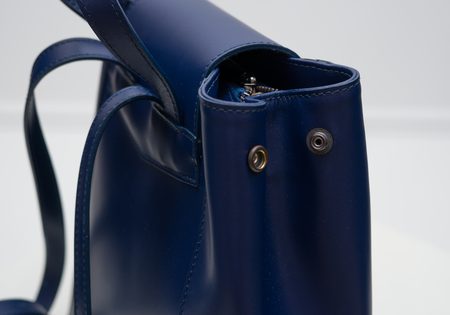 Dámská kožený modro černý batoh -