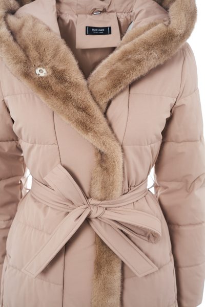 Dámská béžová zimní bunda s vegan fur lemováním -