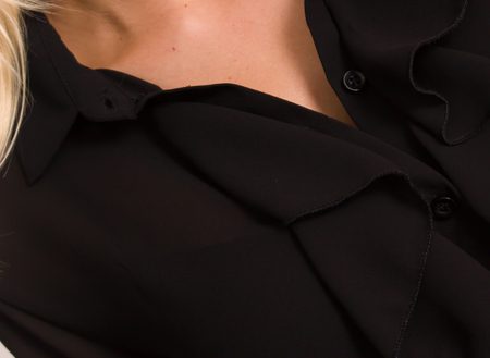 Dámska blúzka s volánom - čierna -