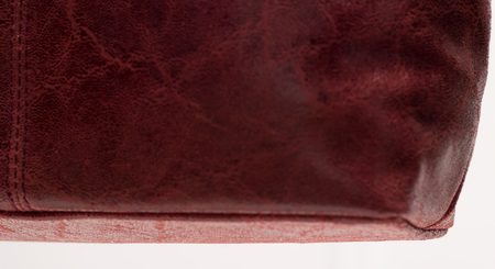 Dámská kožená kabelka vínová měkká lesklá -