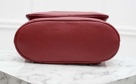 Dámský kožený batoh jednoduchý - tmavě červená -
