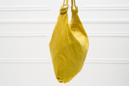 Kožená kabelka přes rameno s kroužky semiš - žlutá -