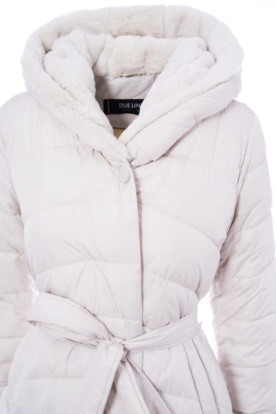 Dámská zimní bunda krémová s páskem -