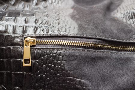 Dámska kožená kabelka cez rameno krokodíl - šedá -