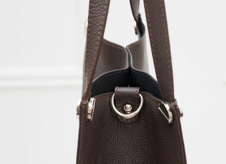 Dámska kožená kabelka vysoká s otočným zapínaním - tmavo hnedá -