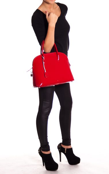 Dámske lakované červená kabelka -