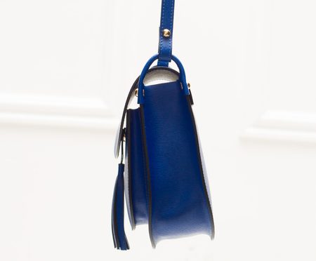 Dámska kožená crossbody kabelka zo safiánové kože - kráľovská modrá -