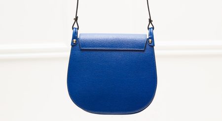 Dámska kožená crossbody kabelka zo safiánové kože - kráľovská modrá -
