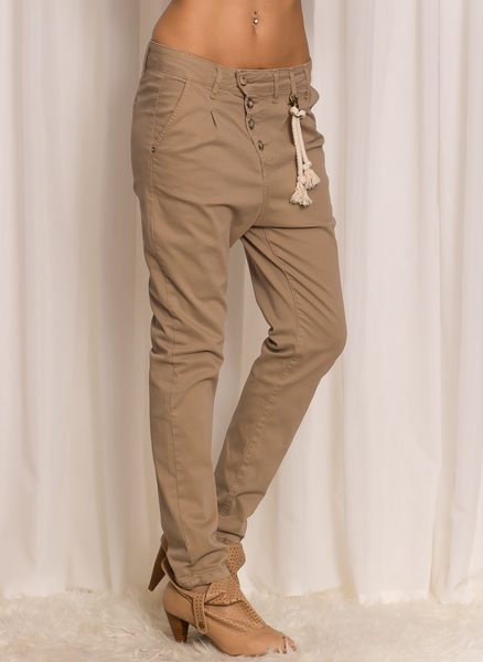 Dámské béžové kalhoty s nízkým sedem -