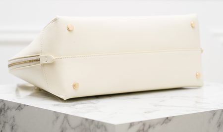 Damska skórzana torebka do ręki Guess Luxe - biały -