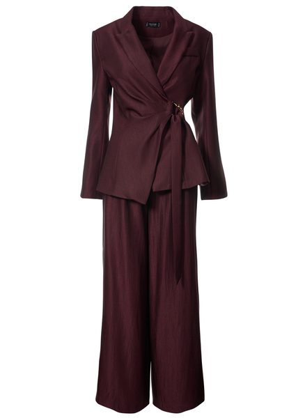 Costum damă burgundy cu cataramă aurie -