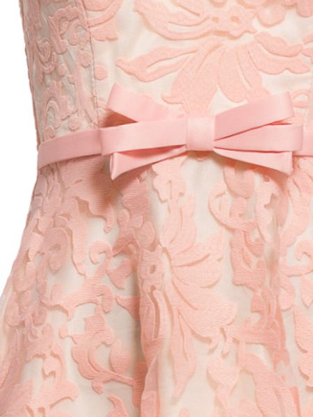Damska koronkowa sukienka Due Linee - różowy -