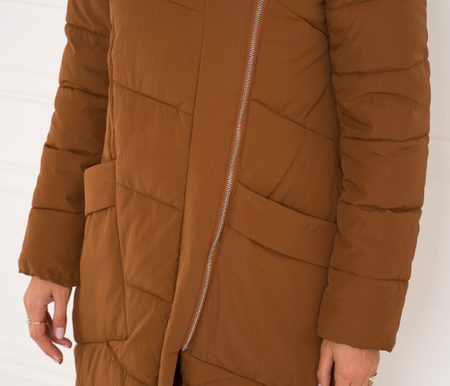 Dámska zimná bunda s asymetrickým zipsom - hnedá -