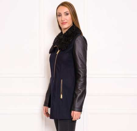 Dámský krátký kabátek s koženkou černo - modrý GUESS -