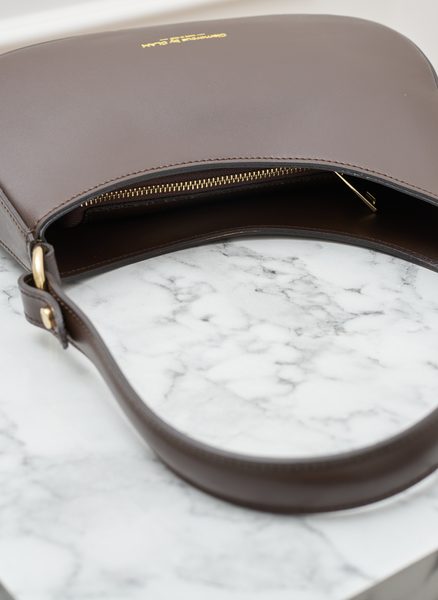 Kožená kabelka ražená tmavě hnědá -