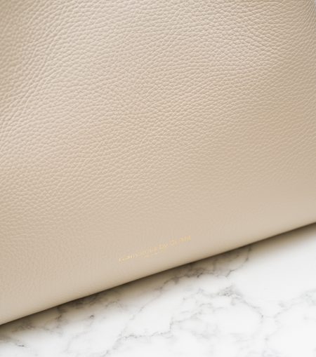 Dámská kožená kabelka se zlatými detaily - béžová -